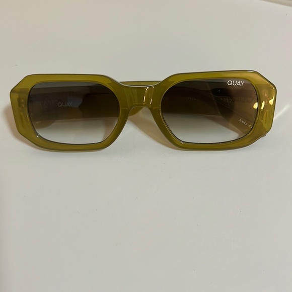 Quay Australia Accessories Quay Hyped Up Sunglasses And Case